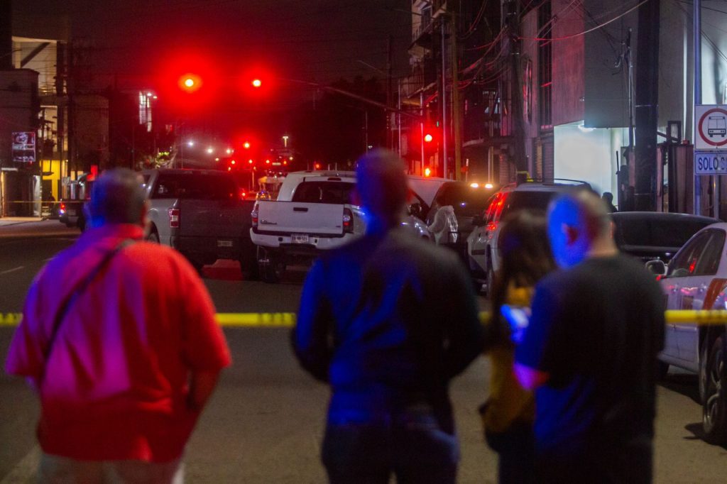 Asesinan a hombre a bordo de su camioneta