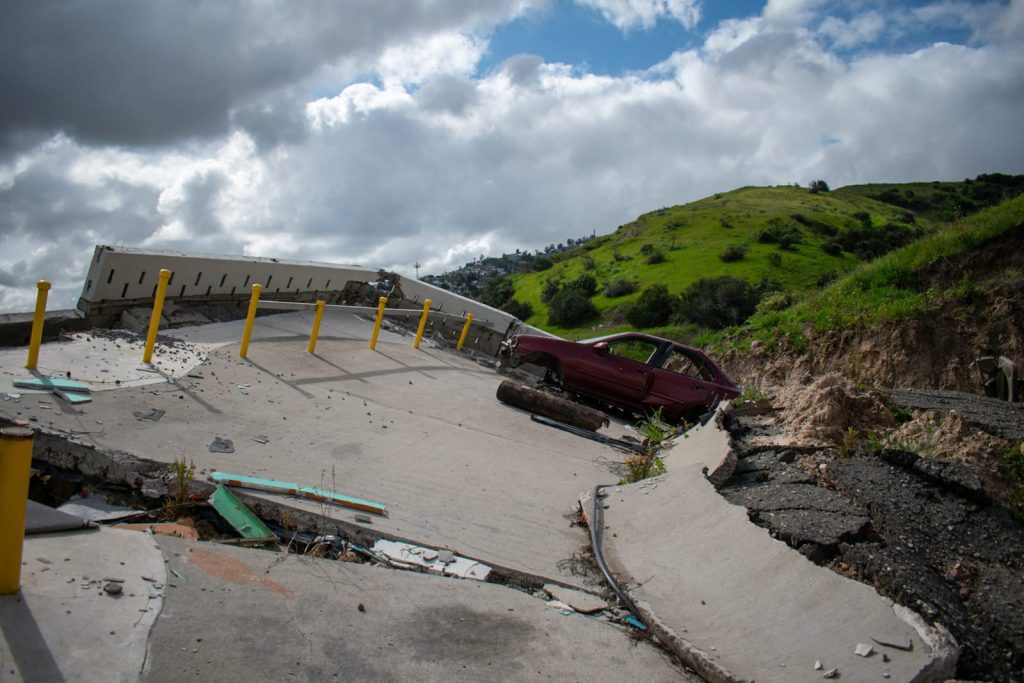 Vecinos de La Sierra denuncian aumento de inseguridad tras derrumbe de edificio Vecinos de La Sierra denuncian aumento de inseguridad tras derrumbe de edificio