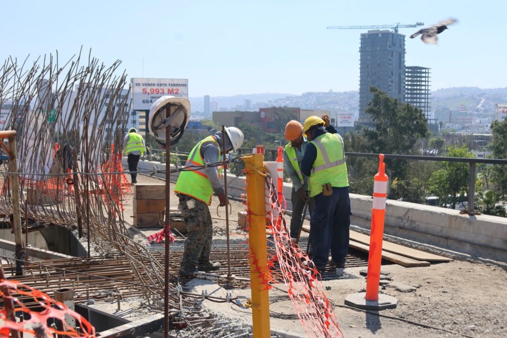 Puente El Chaparral se repara con ingeniería de alta especialidad para reforzar su estructura