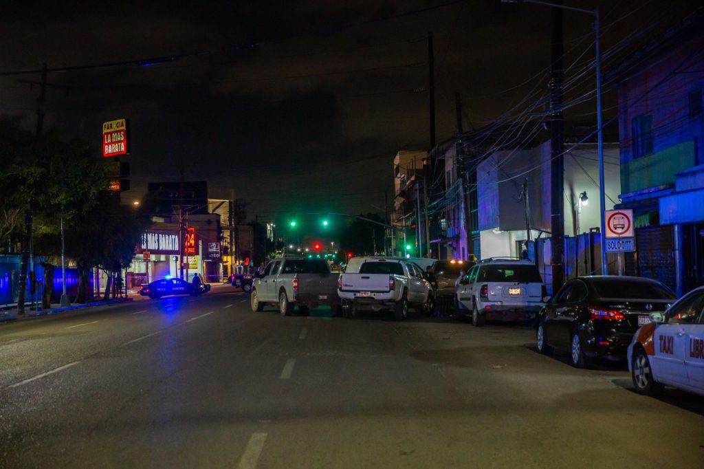 Asesinan a hombre a bordo de su camioneta