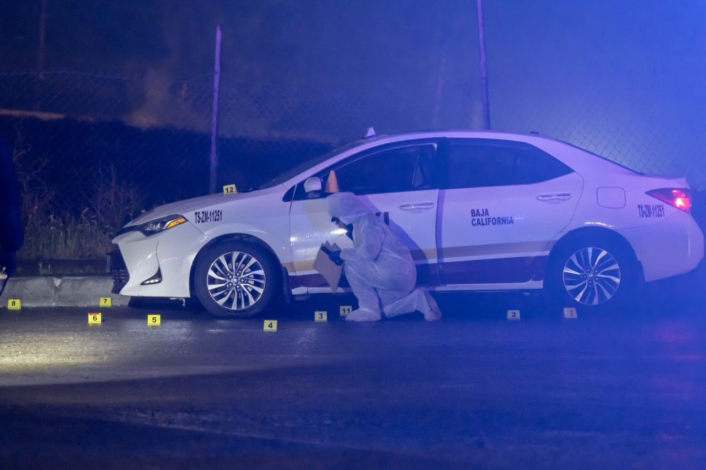 Asesinan a un taxista mientras estaba en circulación