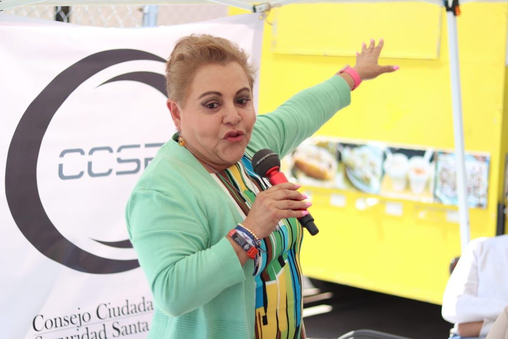 Residentes de Santa Fe se suman al proyecto de seguridad de Maricarmeeenn Flores