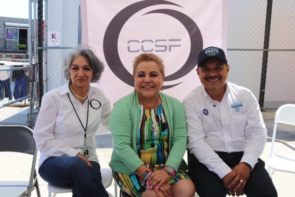Residentes de Santa Fe se suman al proyecto de seguridad de Maricarmeeenn Flores