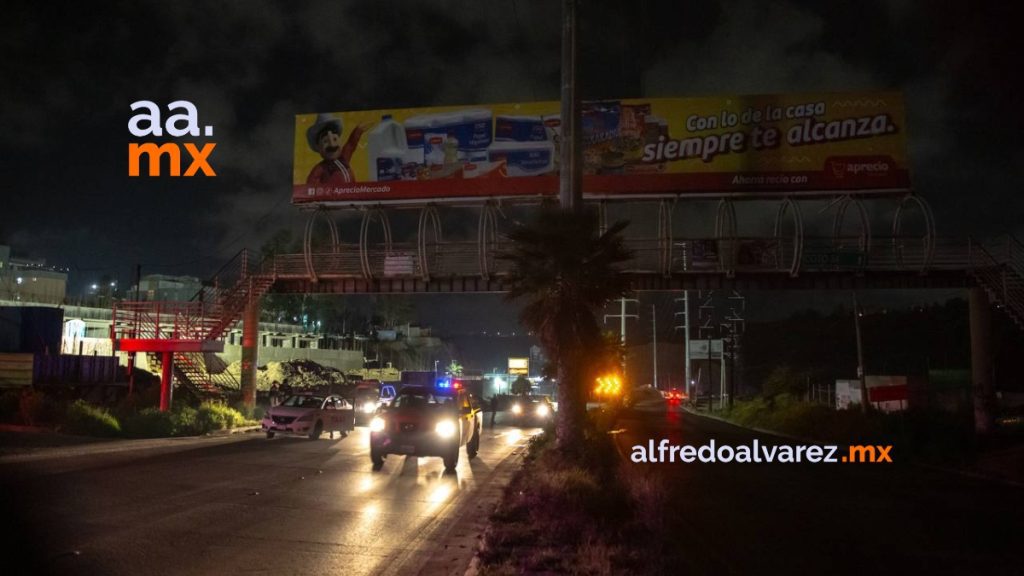 Incendian auto con un cadáver en la cajuela