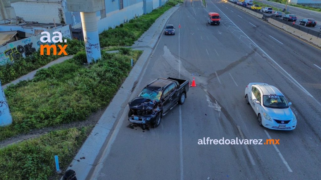 Caballos provocan carambola en la carretera Escénica Tijuana - Ensenada