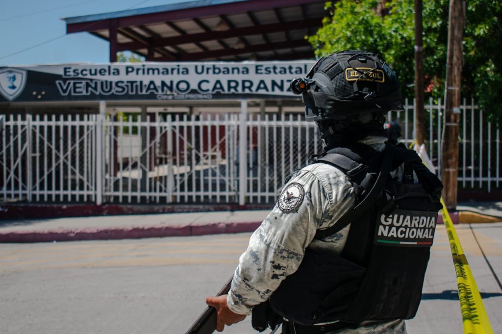 Hallan muerto a hombre acusado de lanzar a una persona por acantilado en Playas
