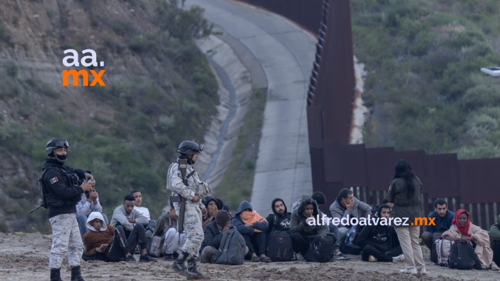 Evitan cruce masivo por el muro fronterizo