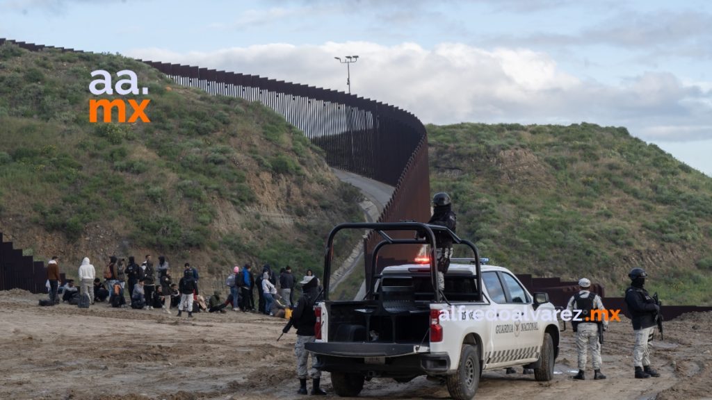 Evitan cruce masivo por el muro fronterizo