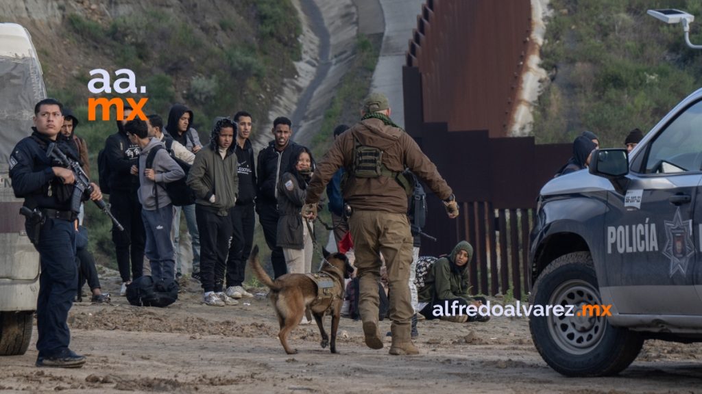 Evitan cruce masivo por el muro fronterizo