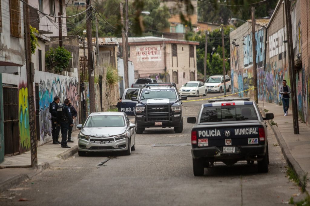 Atacan a balazos a un Policía Municipal