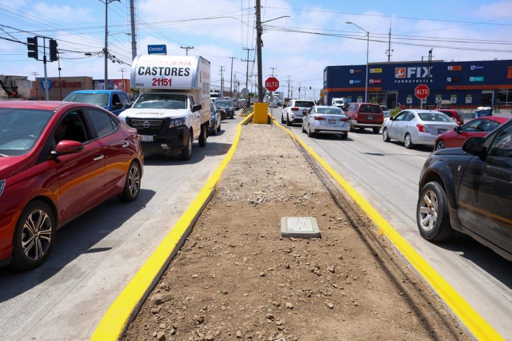 Ayuntamiento de Tijuana avanza en obra de glorieta Santa Fe