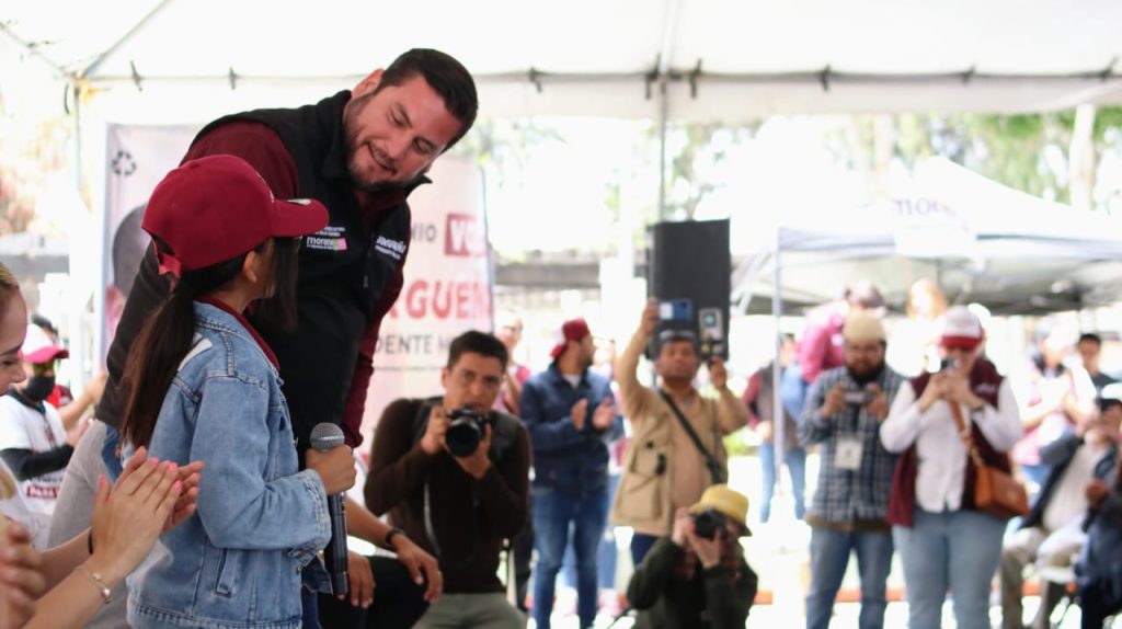Ismael Burgueño reitera apoyo de su gobierno para el desarrollo de la niñez Ismael Burgueño reitera apoyo de su gobierno para el desarrollo de la niñez
