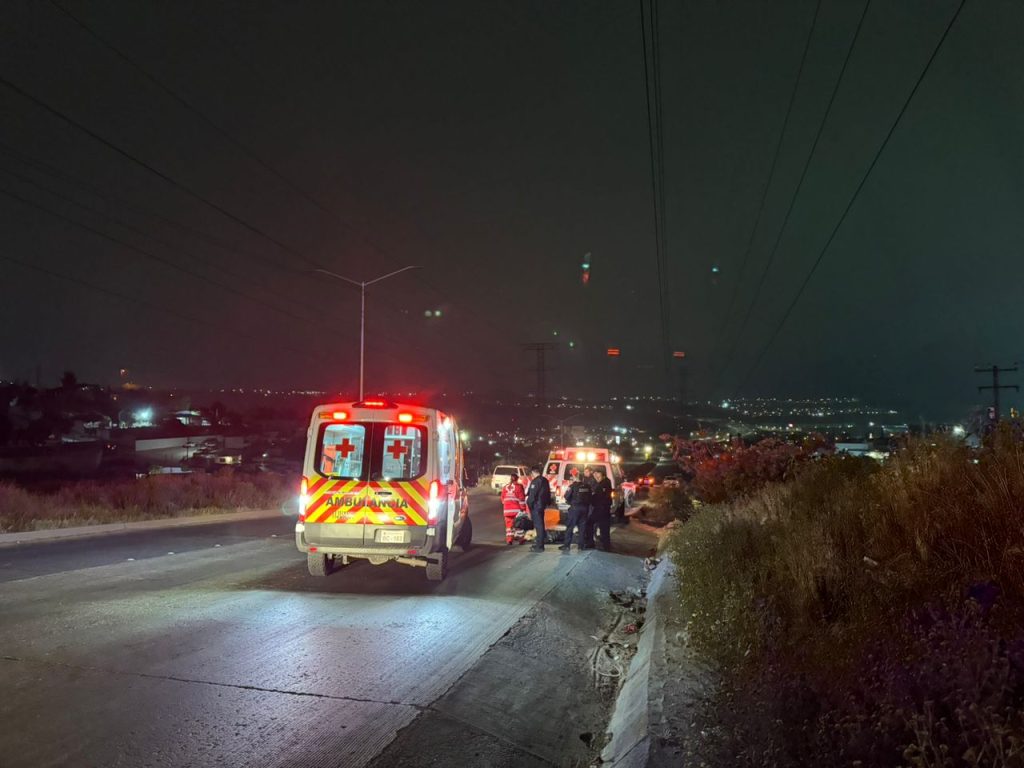 Fuego consume una casa en Rancho del Carmen