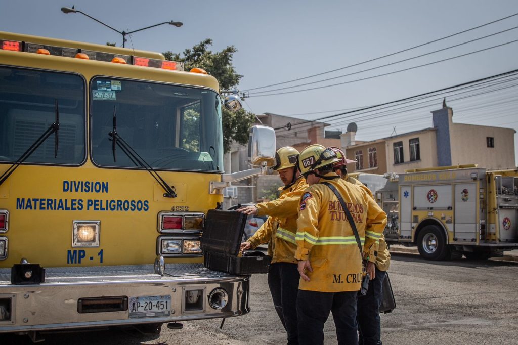 Evacuan Kínder por olor a solvente Evacuan Kínder por olor a solvente