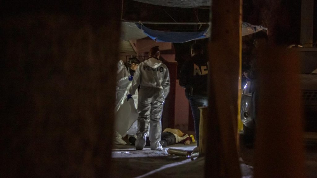 En recorrido policiaco, localizan un cadáver tirado
