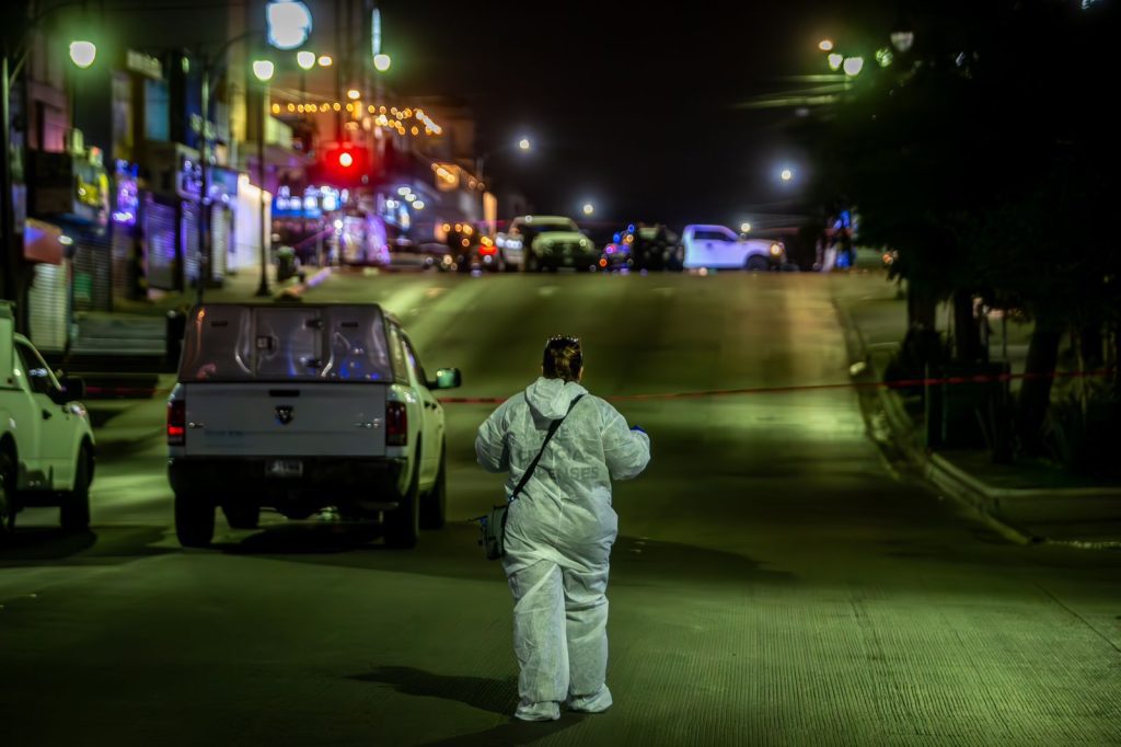 Asesinan a dos hombres cerca de la avenida Revolución