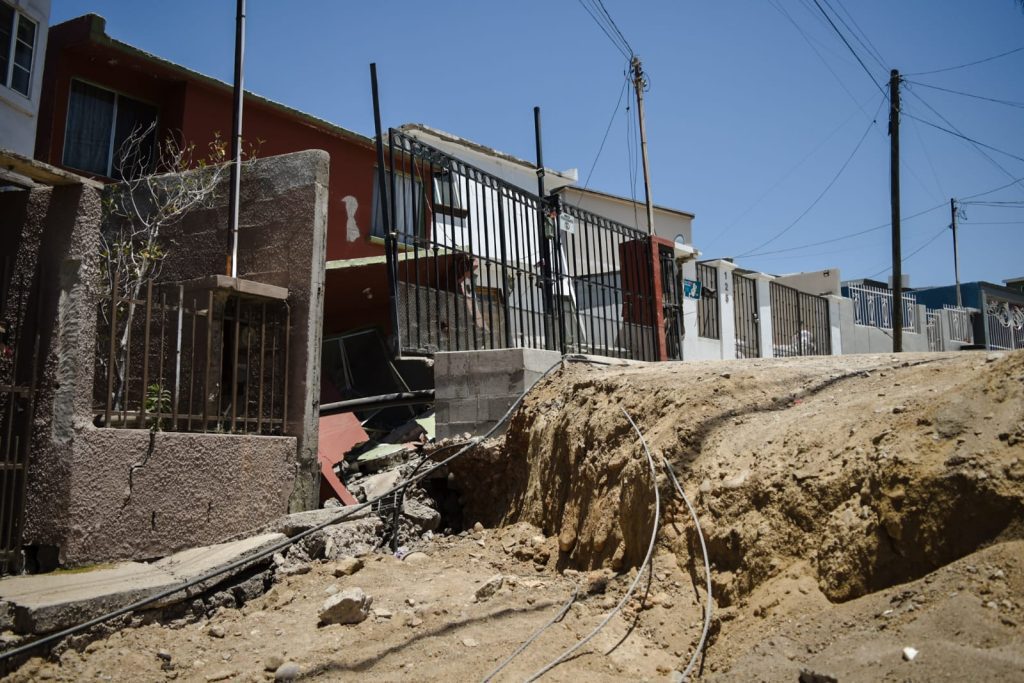 Familias de Lomas Conjunto Residencial en riesgo de perderlo todo por derrumbe