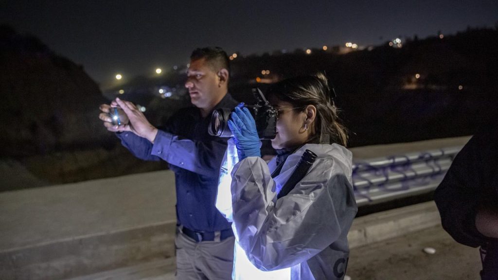 Atacan a pareja mientras circulaba en un auto rumbo a Playas Atacan a pareja mientras circulaba en un auto rumbo a Playas