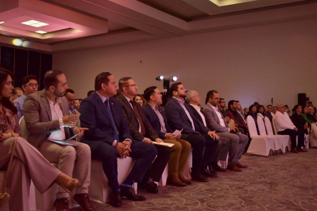Ismael Burgueño destaca importancia de la mejora regulatoria y transformación digital
