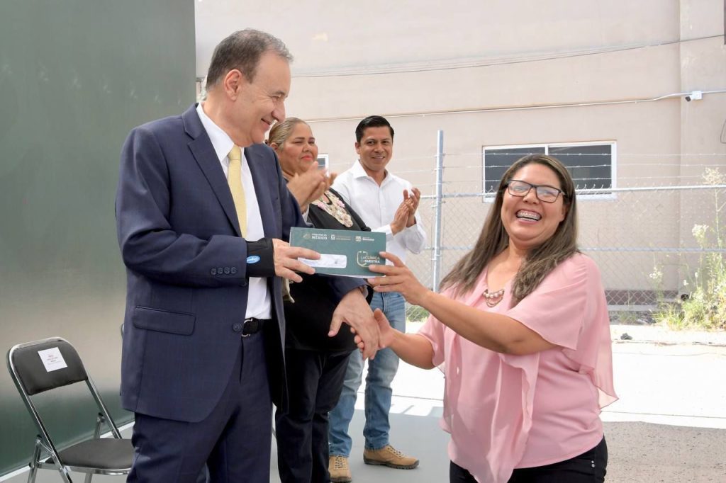 Durazo inicia programa La Clínica es Nuestra en beneficio de los 72 municipios de Sonora