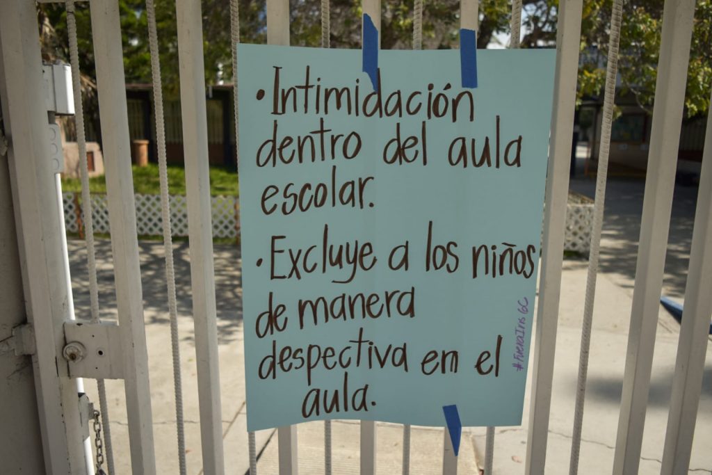 Padres denuncian a maestra por acosar a sus hijos en primaria de Tijuana