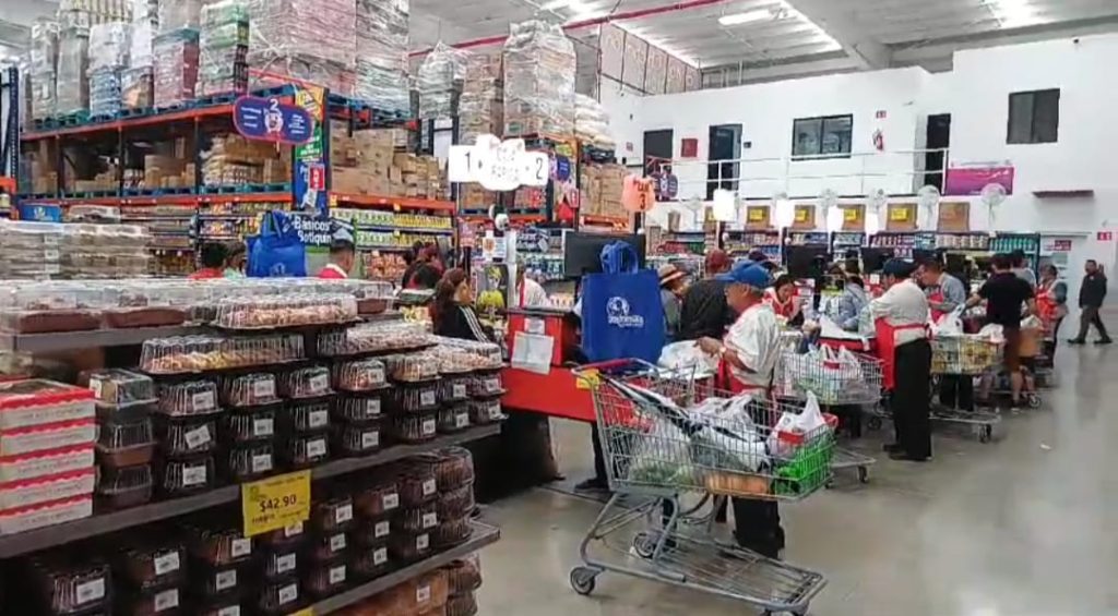 El Florido Abarrotes y Carnes Inaugura La Sucursal Terrazas/la numero 53 en Baja California