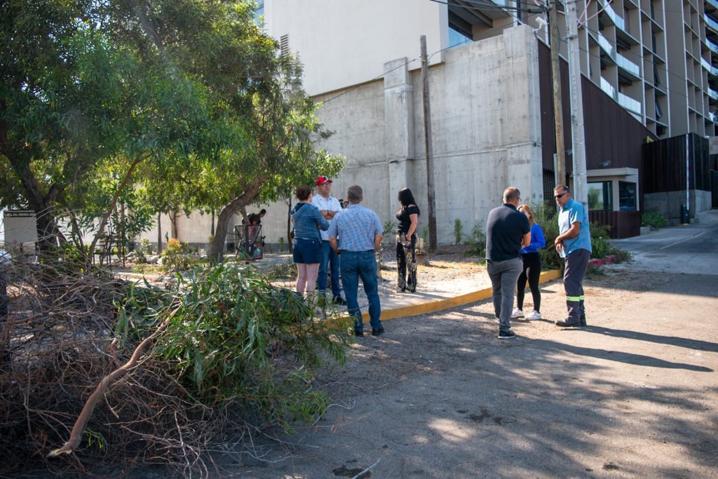 Vecinos de la Cacho se oponen a reubicación de la estación de bomberos #1 Vecinos de la Cacho se oponen a reubicación de la estación de bomberos #1