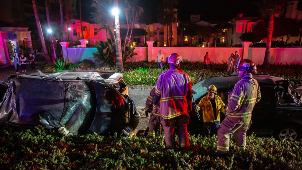 Conductor ebrio vuelca sobre la carretera Escénica Tijuana a Rosarito
