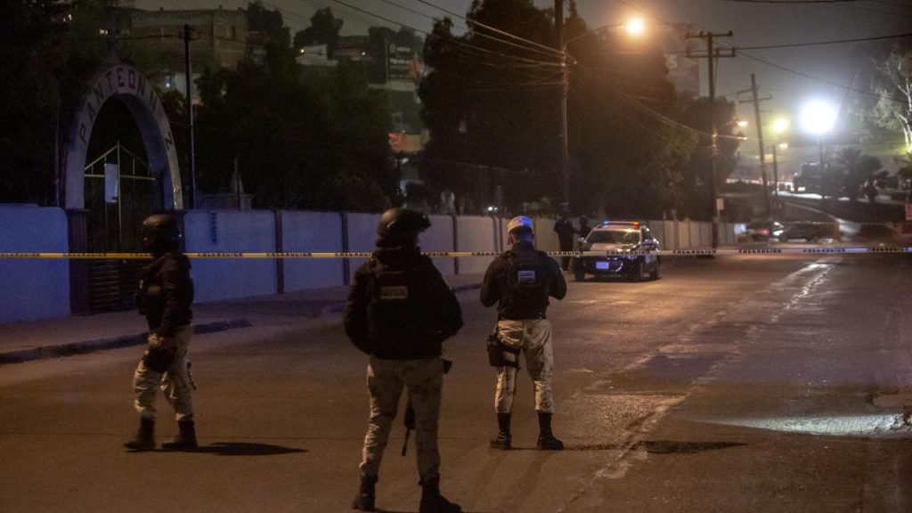 Hallan restos de una mujer en una maleta