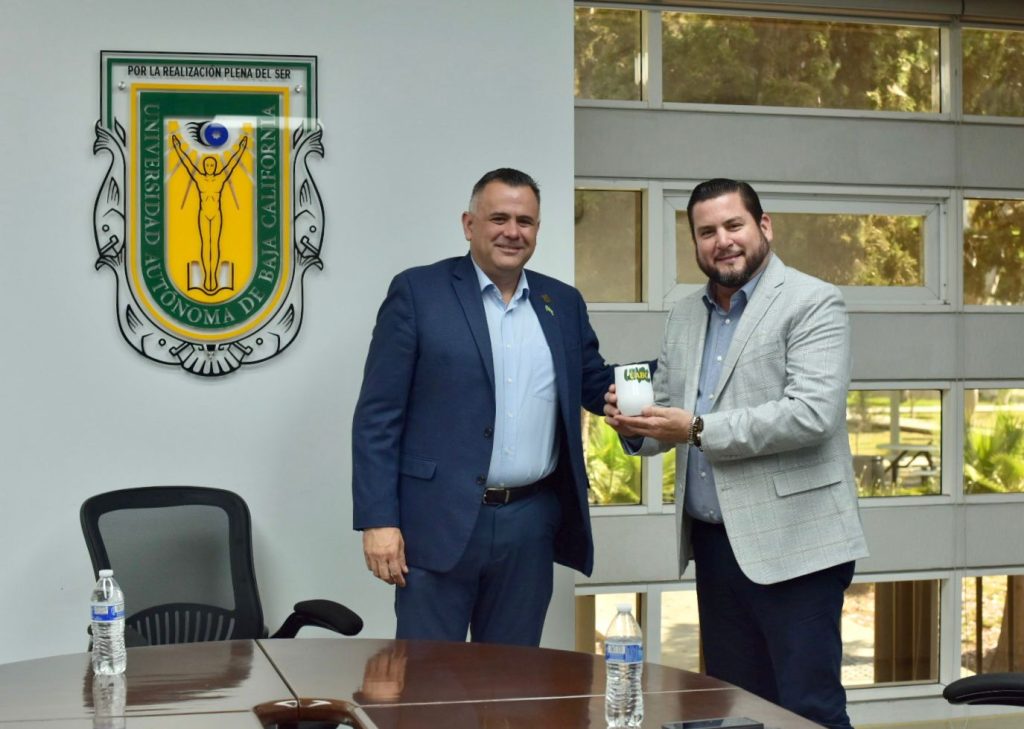 Alcalde electo se reúne con el rector de la Universidad Autónoma de Baja California
