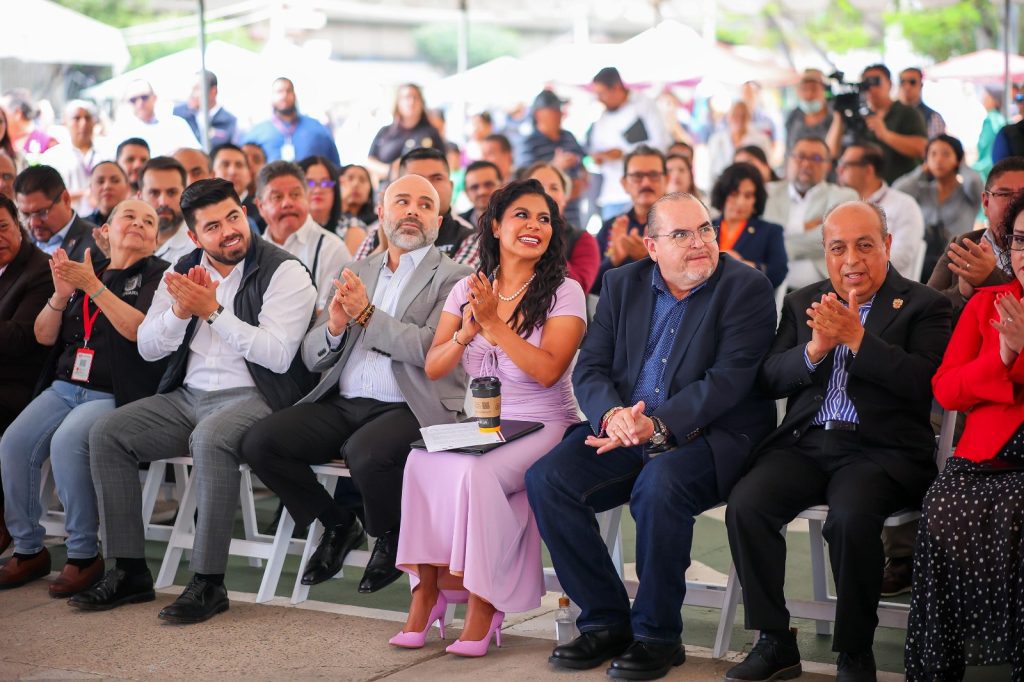 Se puede gobernar sin corrupción: Montserrat Caballero