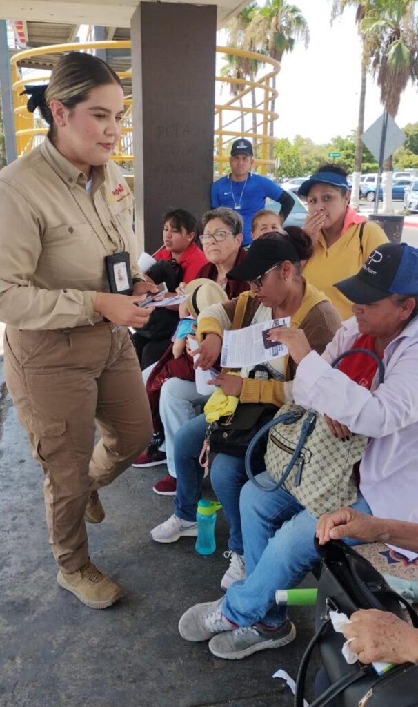 Distribuye IMOS tarjetas de pre pago de transporte en camiones y paraderos