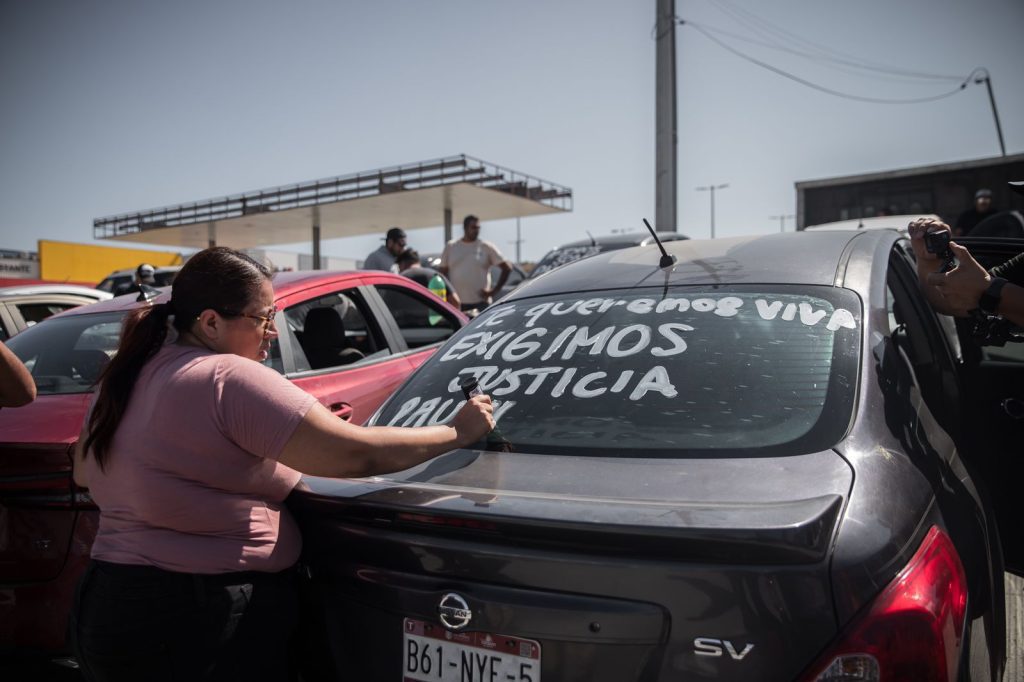 Conductores de plataforma buscan a su compañera desaparecida