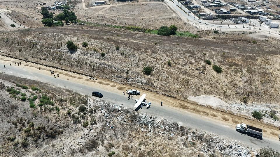 Sin afectaciones tras aterrizaje de avioneta en zona de Santa Fe: Protección Civil