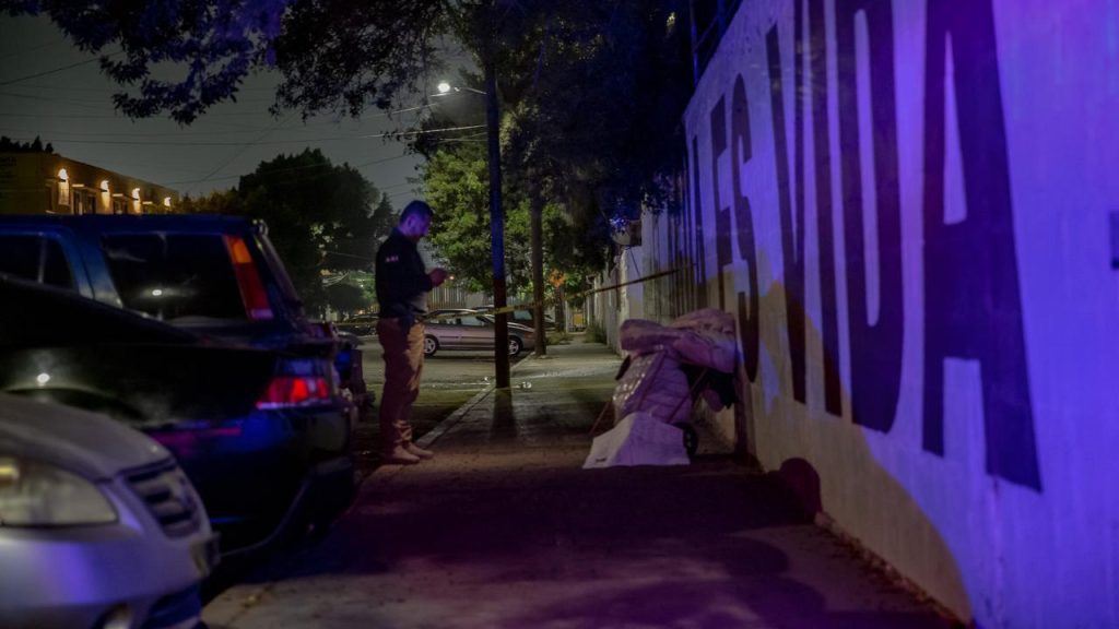 Dejan cadáver en carrito del súper con un narcomensaje Dejan cadáver en carrito del súper con un narcomensaje