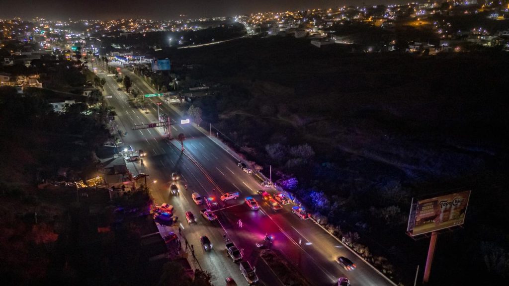 Asesinan a agente de tránsito en Rosarito y abaten a los dos atacantes