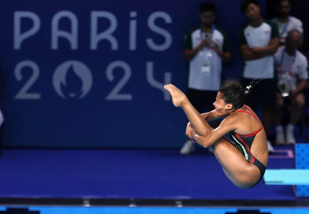En debut olímpico, Alejandra Estudillo avanza a la final de trampolín individual en París 2024