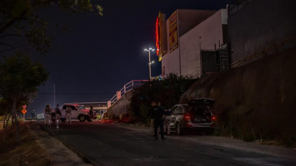 Dejan restos de una mujer y un hombre en un auto en El Soler