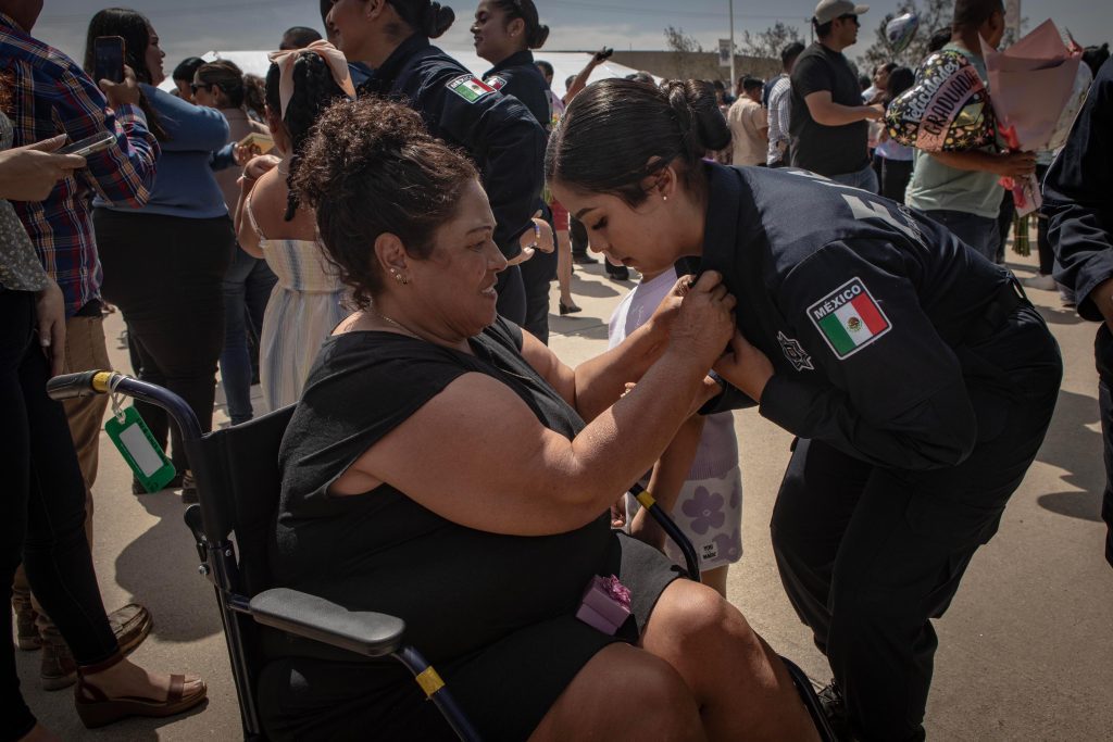 Se gradúan 243 elementos de seguridad en el Estado