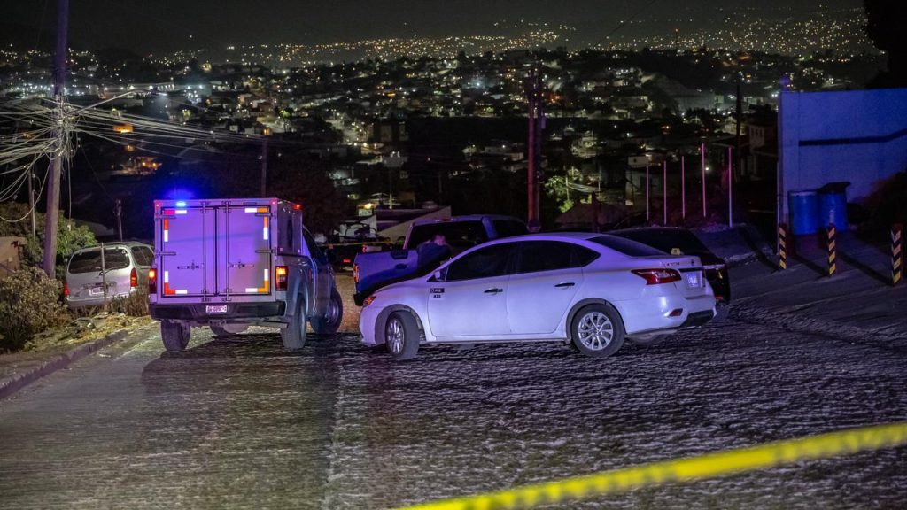 Matan a hombre mientras conducía su auto