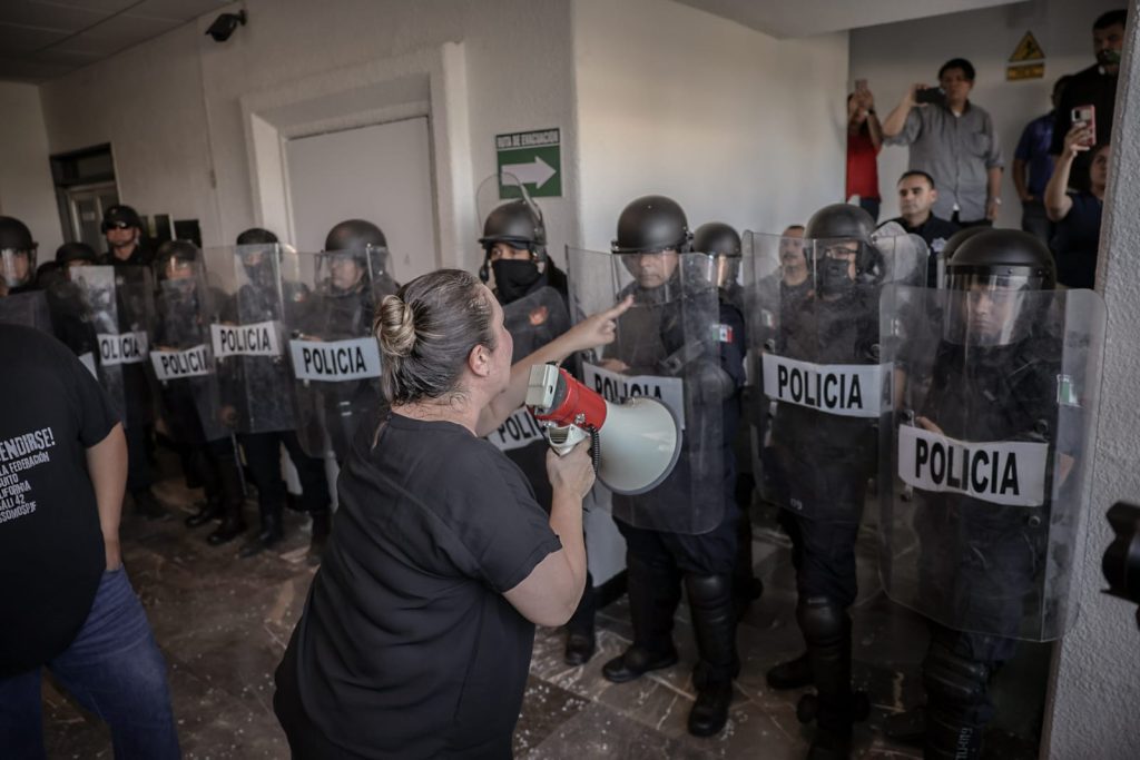 Conmemoran el 11-S con pausa en garitas