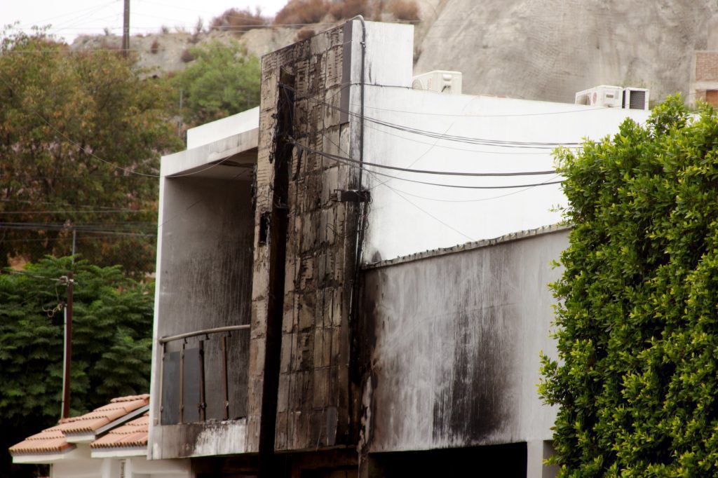 Alcalde de Tecate se resguarda tras atentado frente a su casa