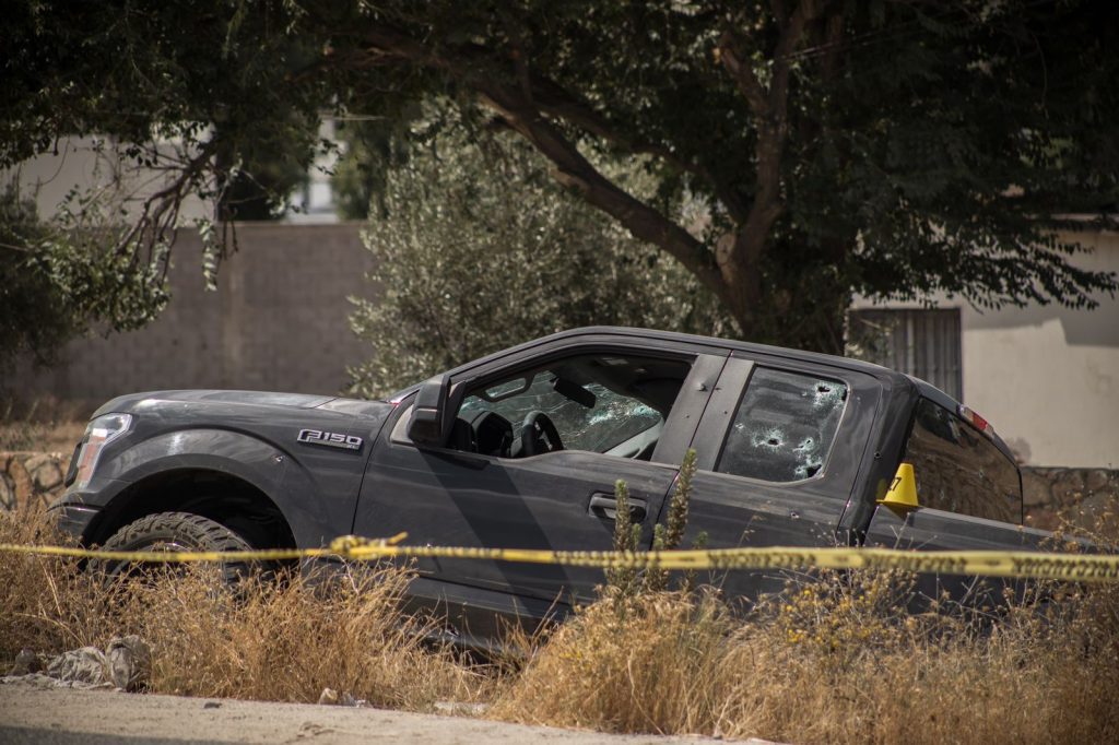 Con más de 20 disparos asesinan a un policía de Tecate