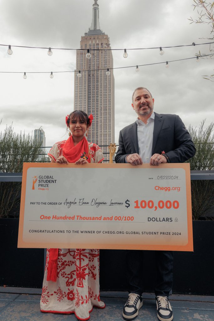 Prodigio mexicana de 17 años Ángela Elena Olazarán gana chegg.org Global Student Prize 2024 de 100.000 dólares