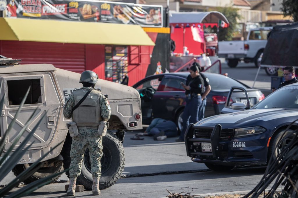Asesinan a hombre afuera de un Oxxo