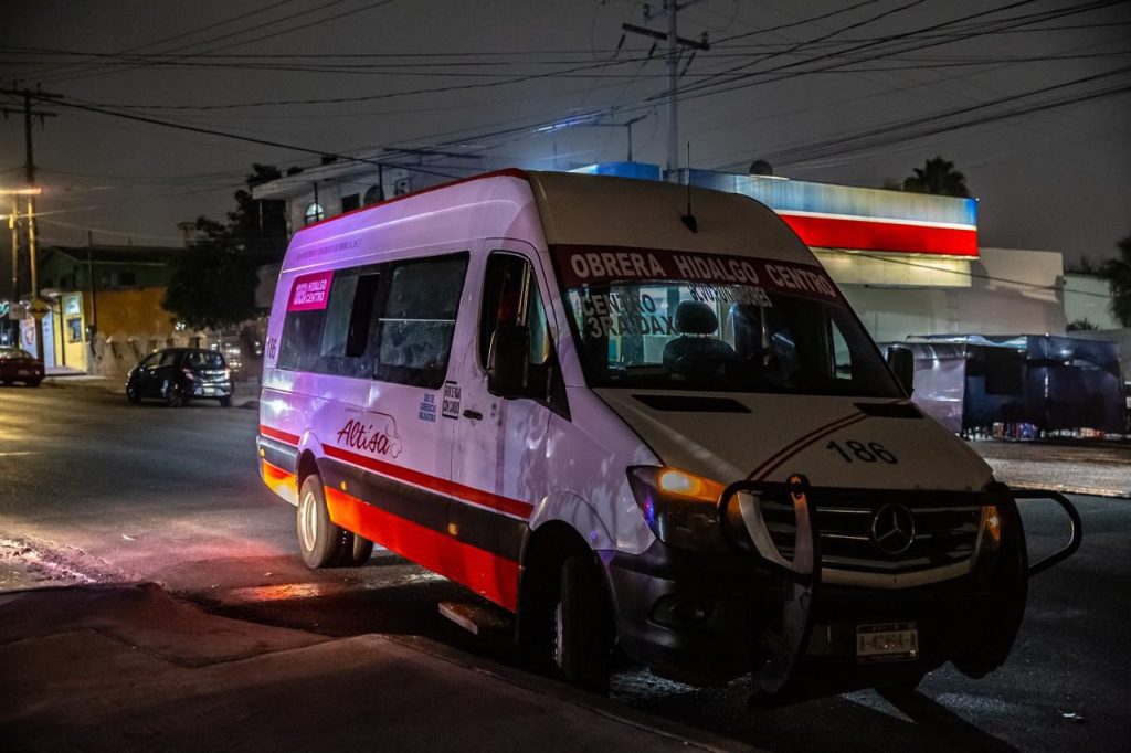 Dejan restos humanos con narco mensaje en 3 puntos de la carretera Tijuana-Rosarito