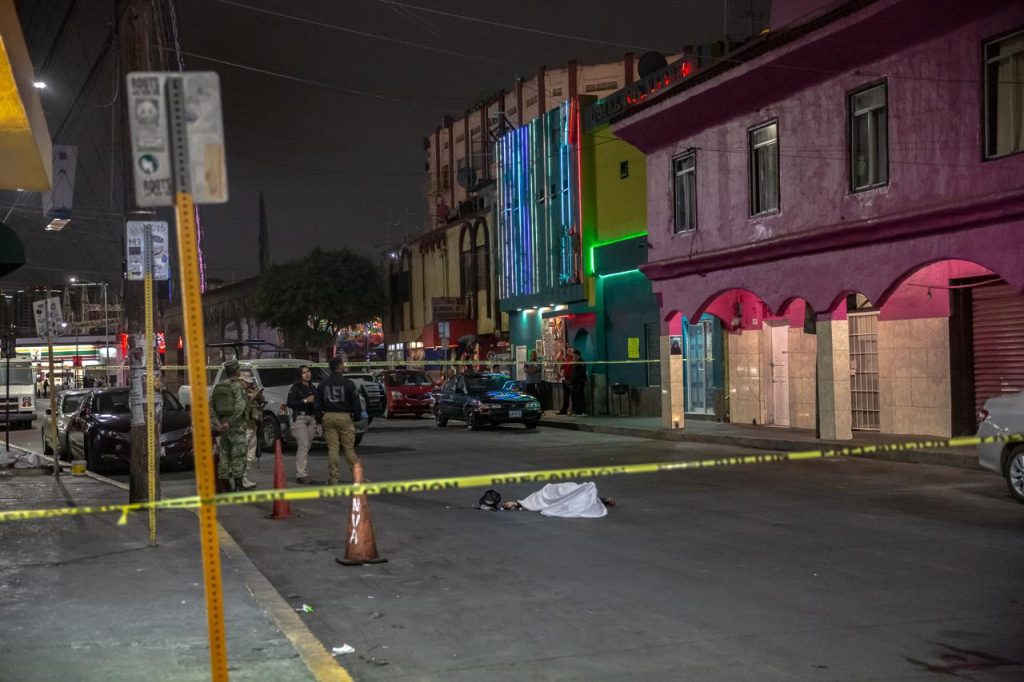 Asesinan a joven en la calle Primera Asesinan a joven en la calle Primera