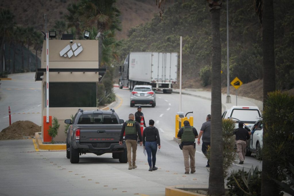 Mujer pierde la vida tras volcadura en Terrazas Del Valle