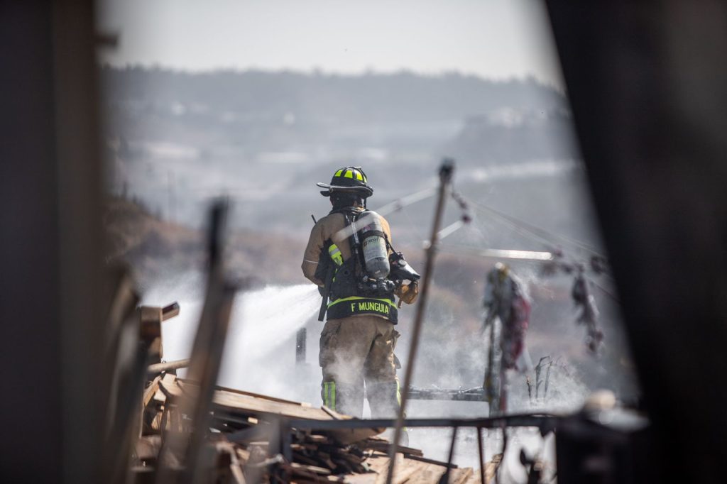 Se incendian casa y corral con animales Se incendian casa y corral con animales