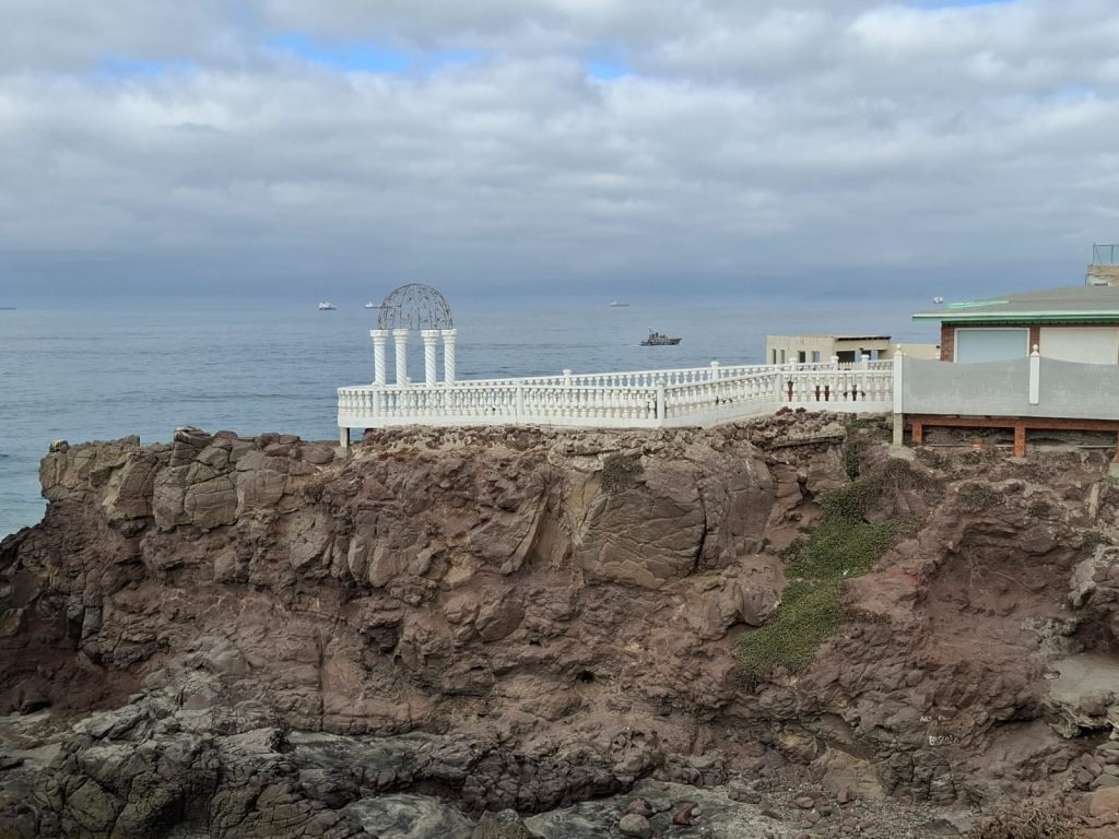 Autoridades intensifican búsqueda de joven desaparecido en Playa Cabo Delfín